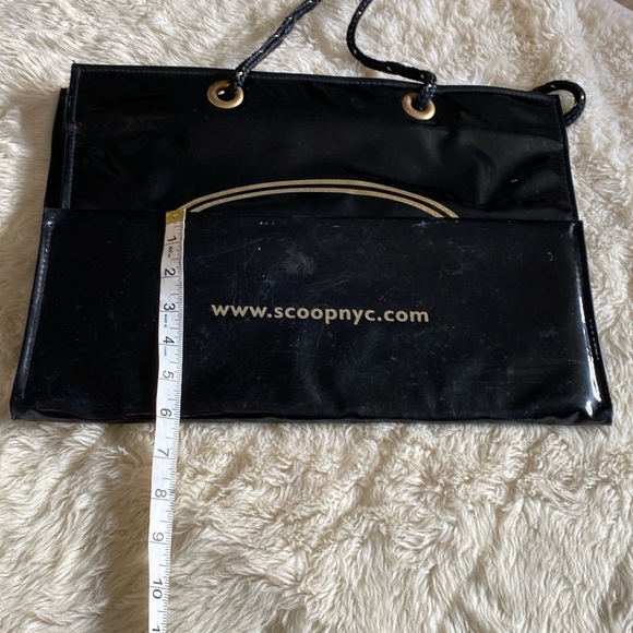 SCOOP NYC patent branded large vinyl shopper tote bag shopping rope handle strap - Picture 4 of 5